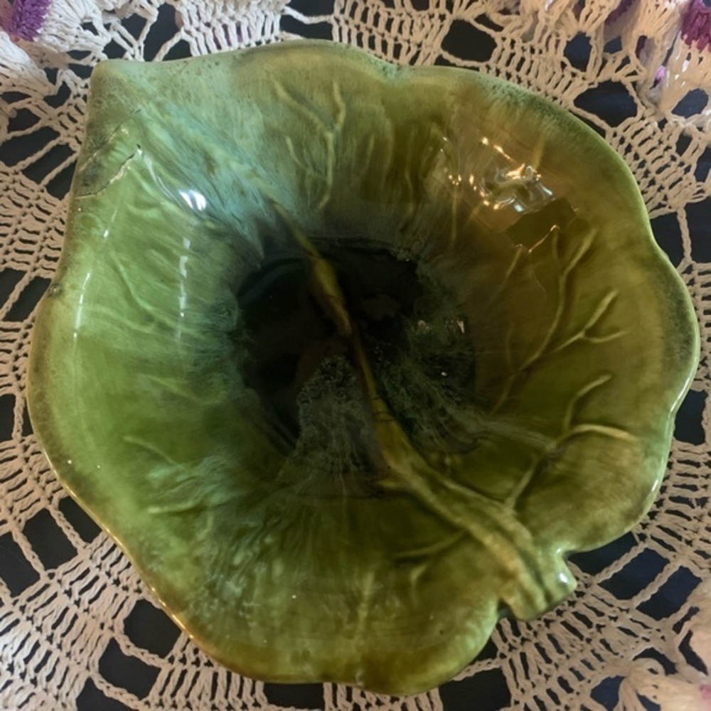 Vintage Wade of California pottery trinket tray green leaf